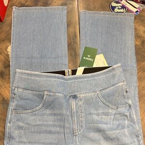 HALARA Women's Straight Leg Jeans in Light Blue